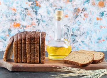 Desayuna pan con aceite para celebrar el día de Andalucía